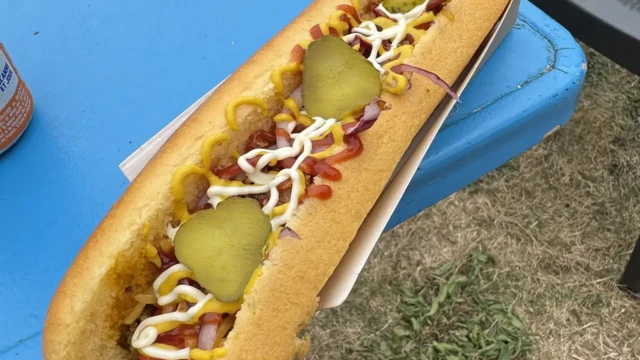 Saint Come de Fresne Hot Dog